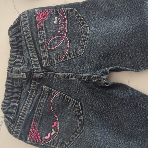 Bundle of three size 3T jeans - Picture 4 of 5